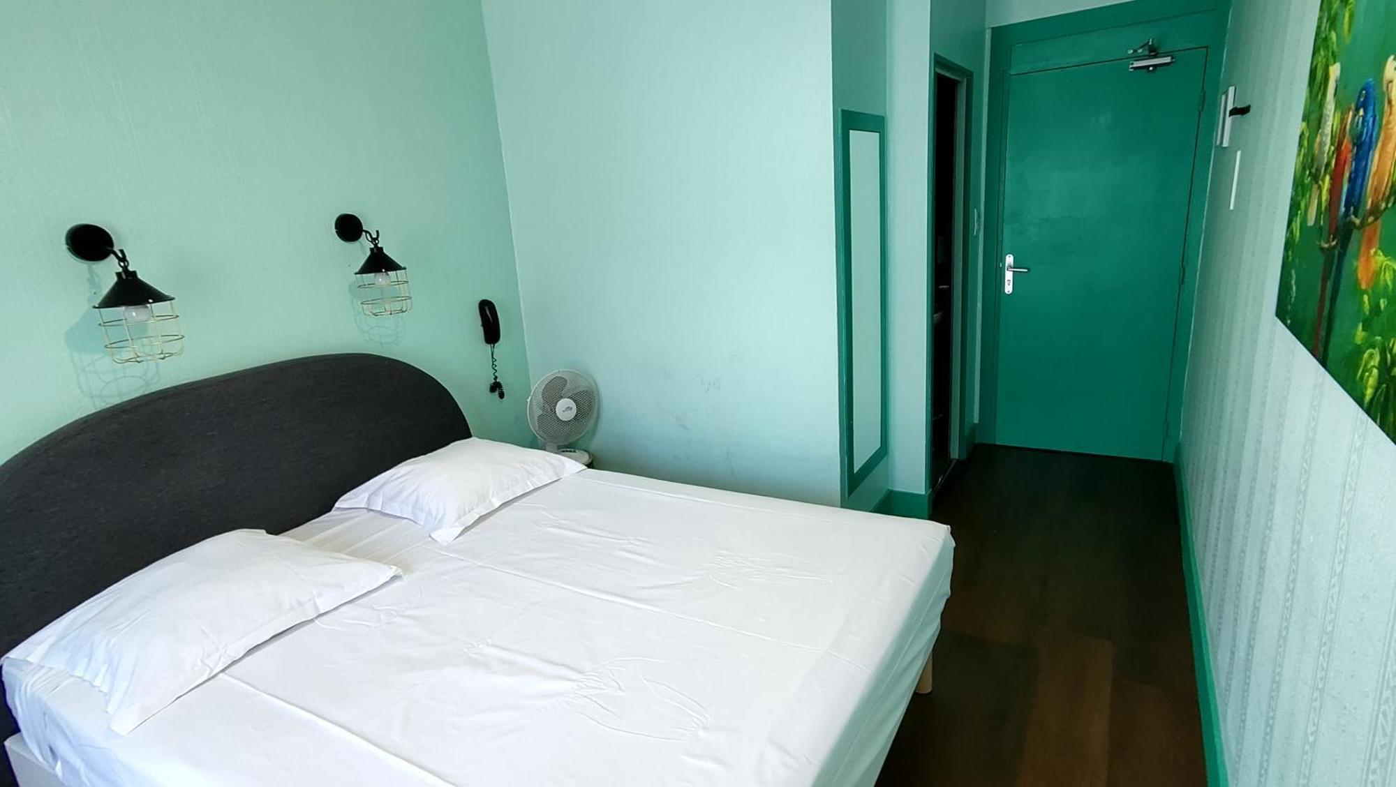 Hotel Le Colibri Aix-les-Bains Exterior photo